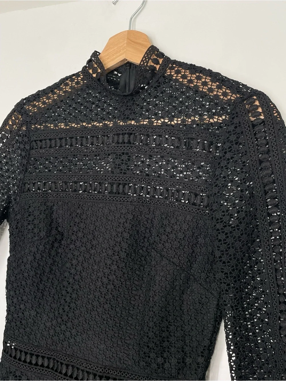 PrettyLittleThing Caya Black Premium Lace Panel Tiered Mini Dress Size 6